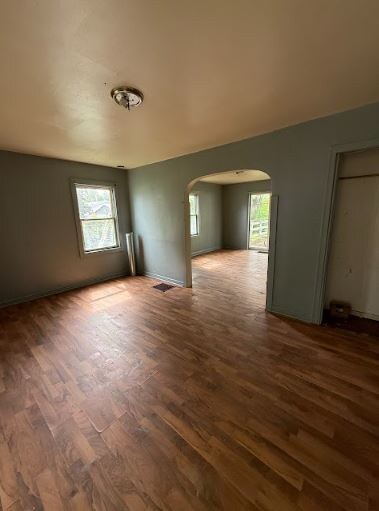 Building Photo - 2115 E Clay St