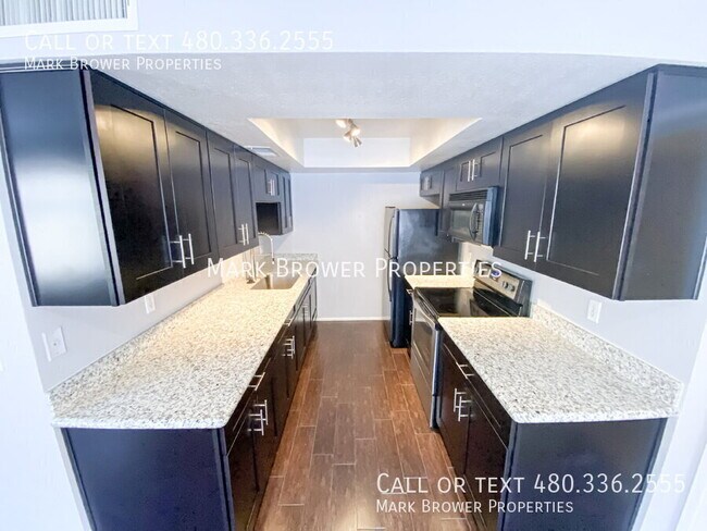 Building Photo - 8547 E Belleview St