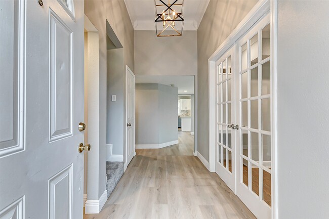 Foto del edificio - 1727 Cloister Dr