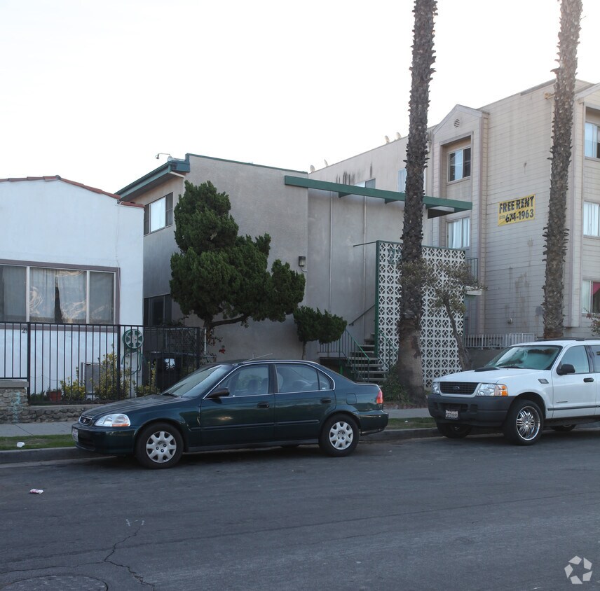 Building Photo - 225 Avenue 51