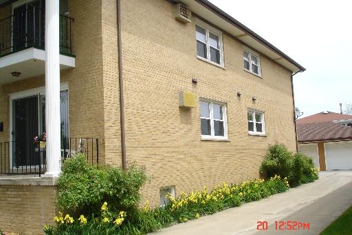 Foto del edificio - 4505 Maple Ave