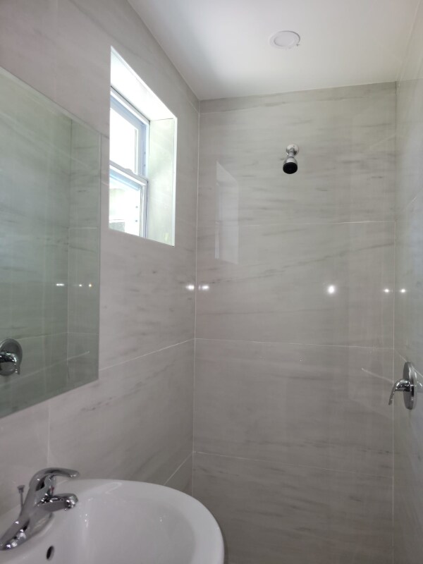 Foto del edificio - 2175 NE 170th St