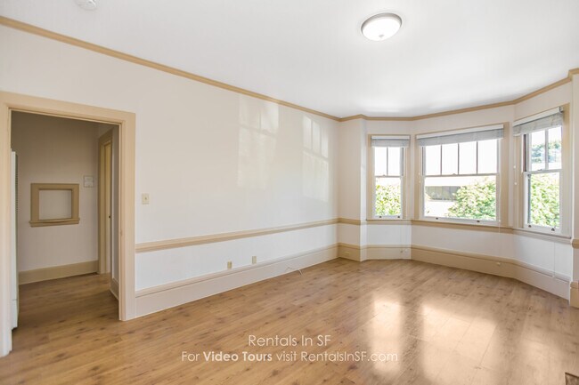 Building Photo - 1235 Divisadero St