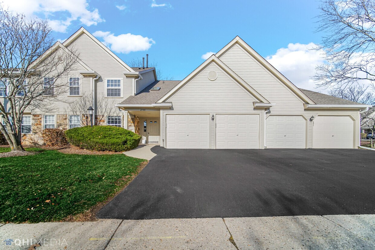 2788 Green Bridge Ct Unit Z2, Schaumburg, IL 60194 Condo for Rent in