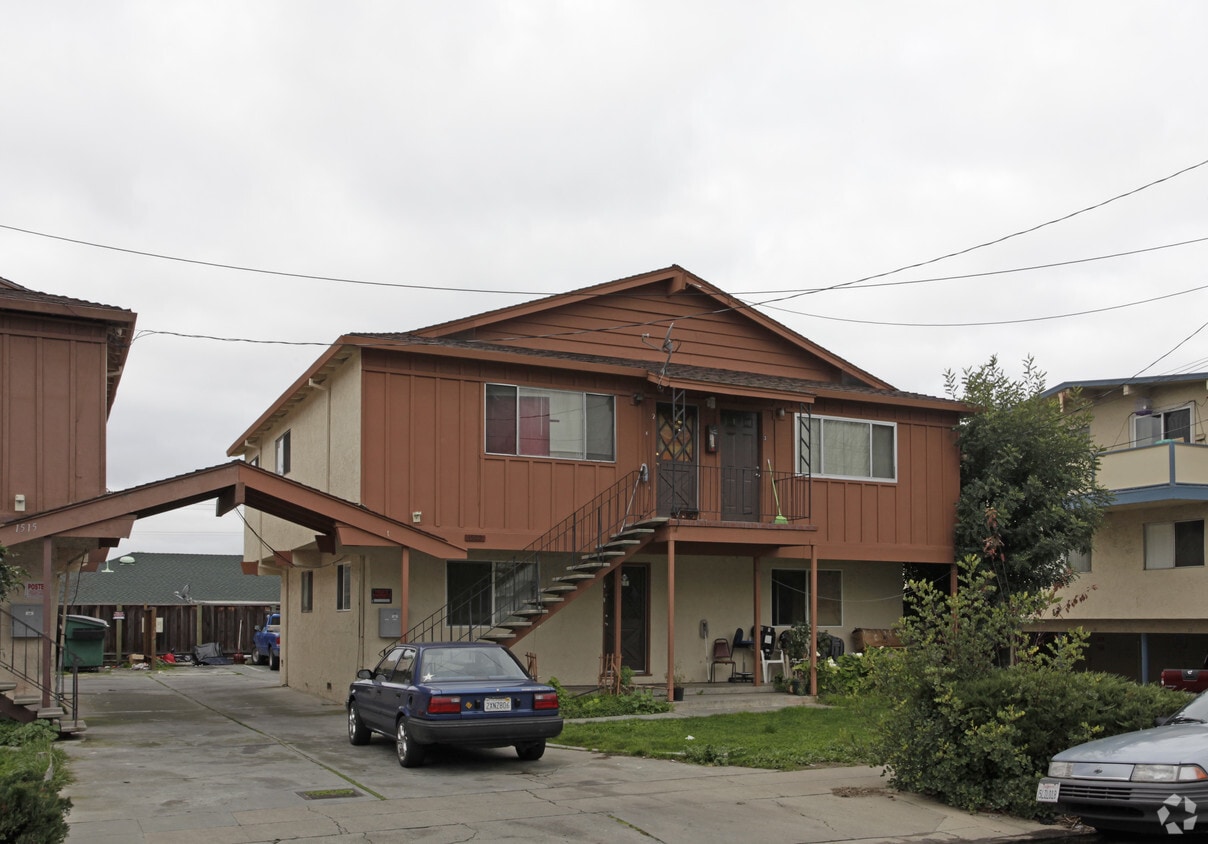 Primary Photo - 1509 Mount Herman Dr
