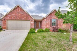 Building Photo - 1013 Bird Creek Dr