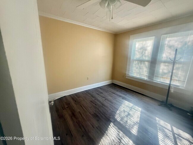 Foto del edificio - 1614 Linden St