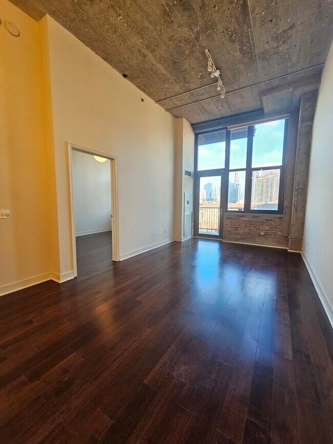 Foto del edificio - 320 E 21st St