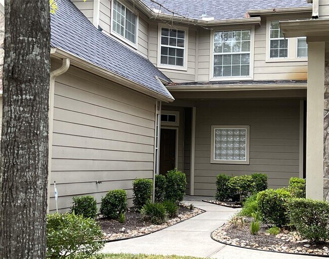 Foto del edificio - 130 N Valley Oaks Cir
