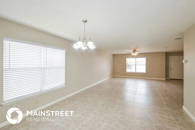 Foto del edificio - 8007 Manderly Pl