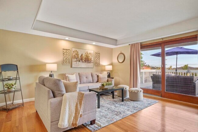 Building Photo - 4569 Coronado Ave