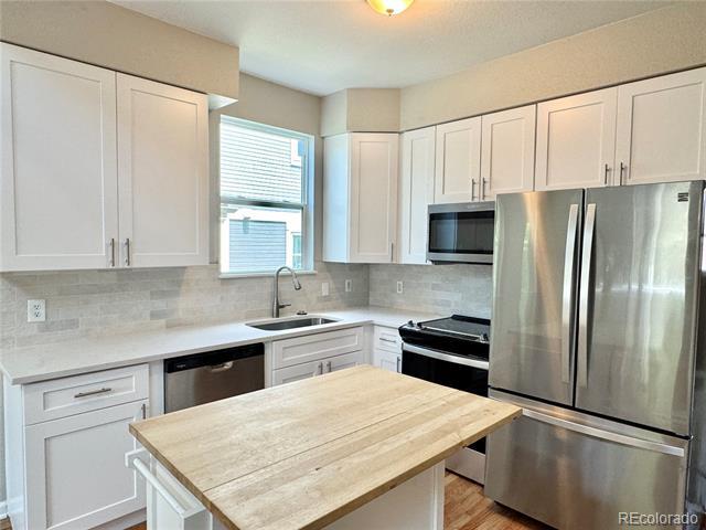 Foto del edificio - 1730 Lake Shore Pl