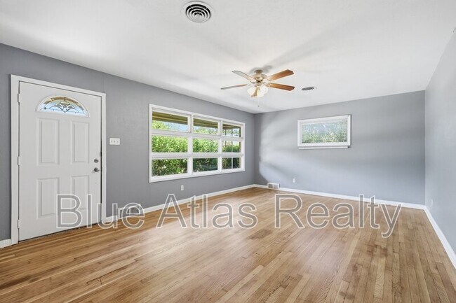 Foto del edificio - 6901 Greenlee St