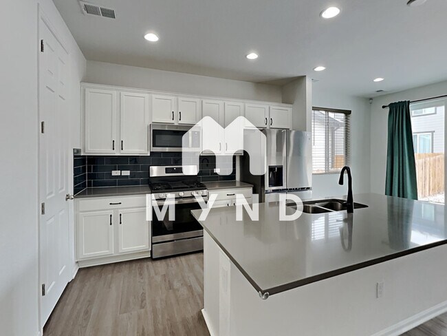 Building Photo - 9732 Truckee St