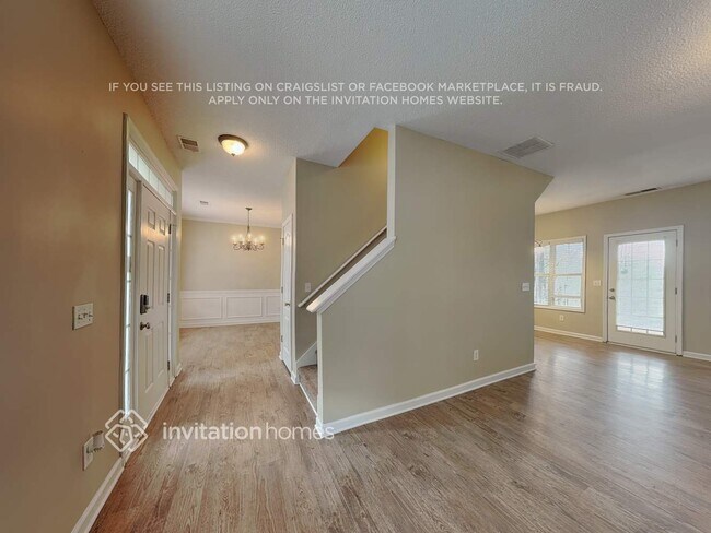 Building Photo - 117 Omega Ct