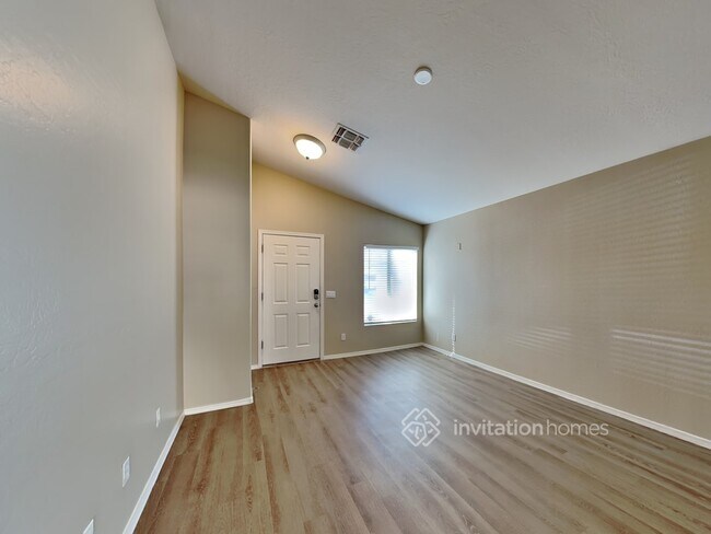 Foto del edificio - 4347 N 111th Ln