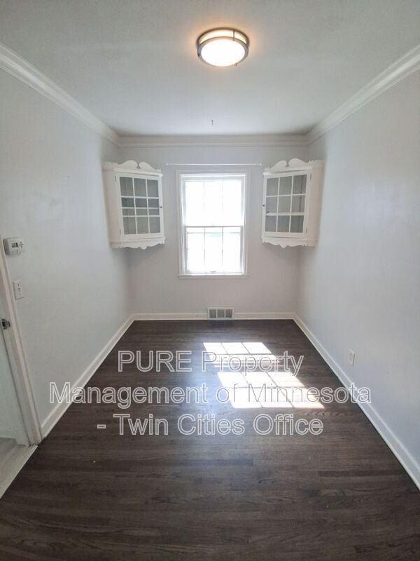 Foto del edificio - 2632 Toledo Ave S