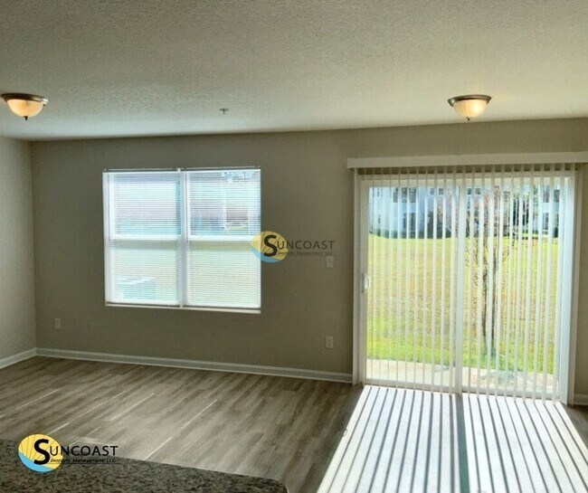 Foto del edificio - 9151 Western Way