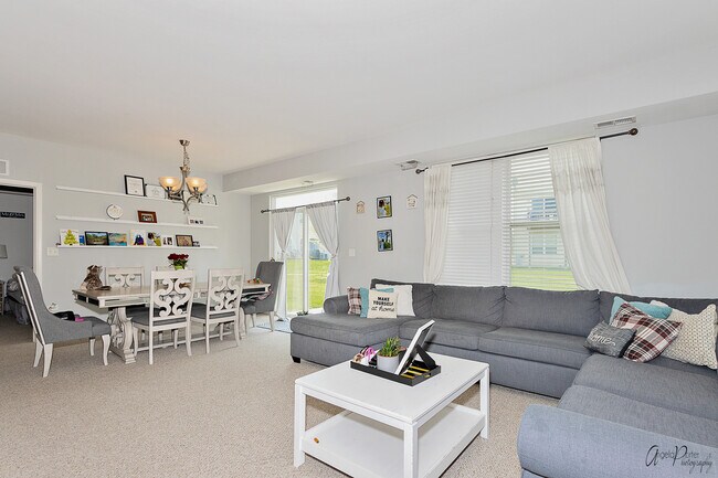 Building Photo - 1260 Remington Dr