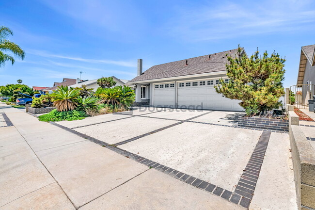 Building Photo - 955 Fernrest Dr