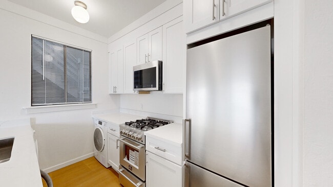 Photo - 1655 Grant Ave Apartment