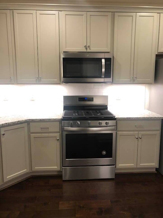 Foto del edificio - 4020 Lenox Rd