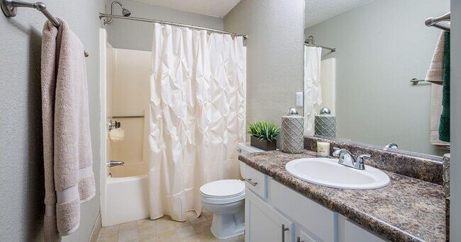 Foto del edificio - Colony at South Park