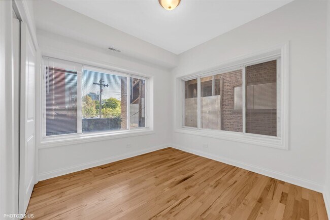 Foto del edificio - 6711 S Paxton Ave