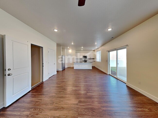 Foto del edificio - 212 Allen Ln