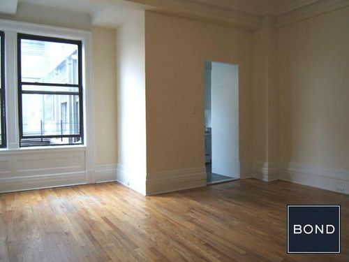 Primary Photo - 220 W 98th St