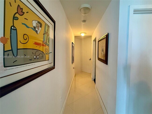Foto del edificio - 79 SW 12th St
