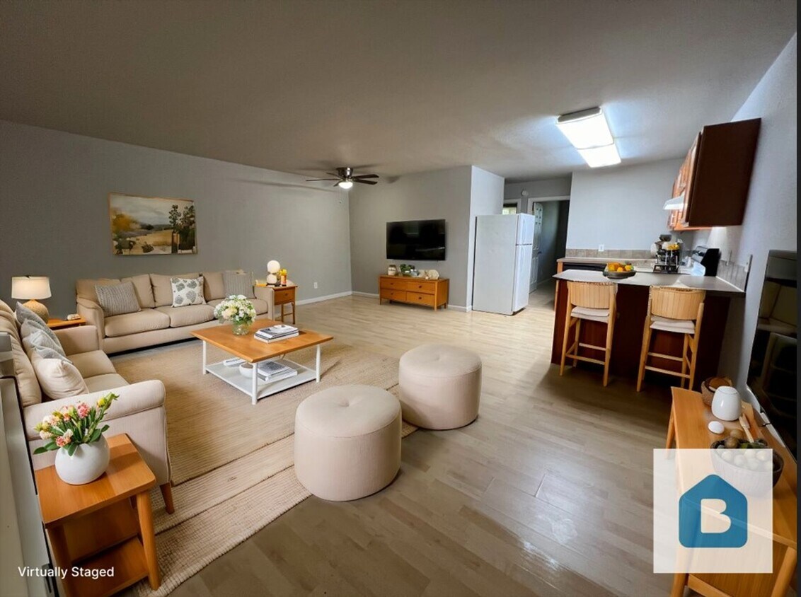 Foto principal - 316 E Brookside St