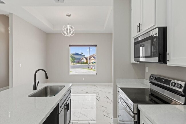 Foto del edificio - 4034 Solid Dr