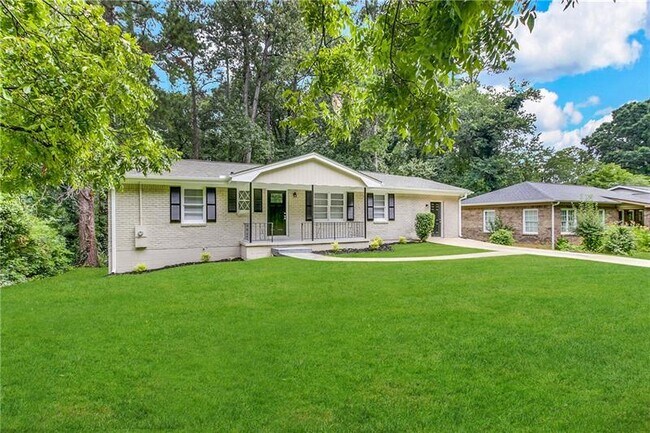 Building Photo - 3527 Glenview Dr SW