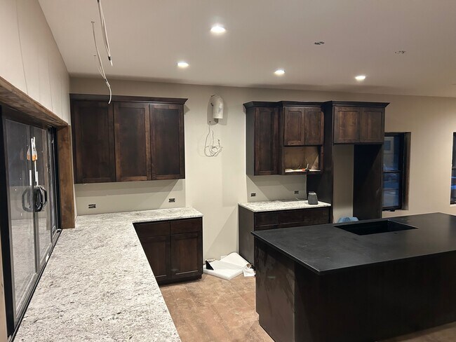 Foto del edificio - 1062 N A St