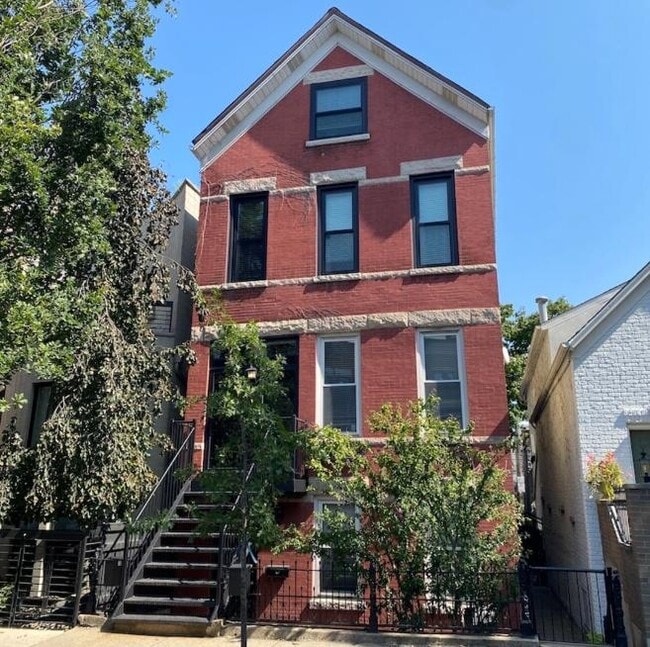 Building Photo - 1925 N Winchester Ave