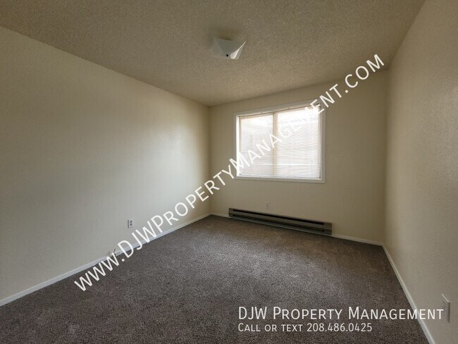 Building Photo - 2060 S Colorado Ave