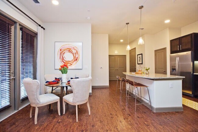 Building Photo - Spacious 2-Bed, 2-Bath | Modern Design Fea...