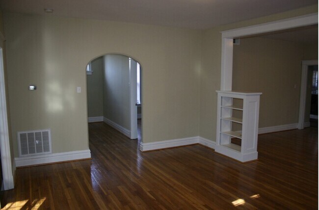 Building Photo - 740 Leland Ave