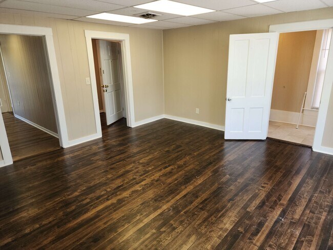 Living Room/Bedroom 2 - 102 Vermillion St