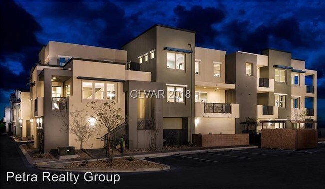 Foto del edificio - 10845 W Desert Inn Rd