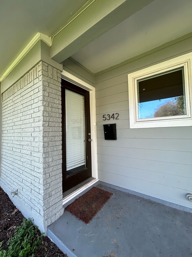 Front door - 5342 Westminster Dr