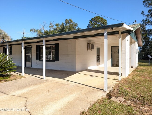 Building Photo - 100 10th St