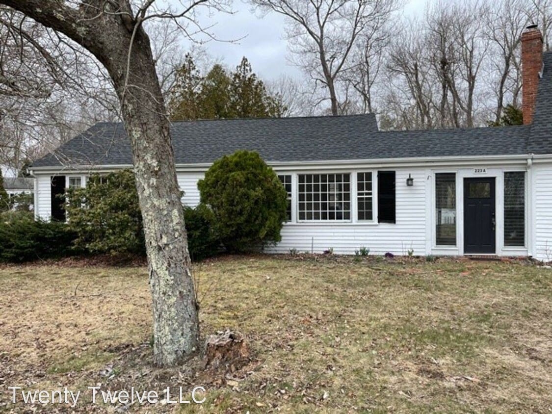Primary Photo - 2 br, 1 bath House - 223A Pond street