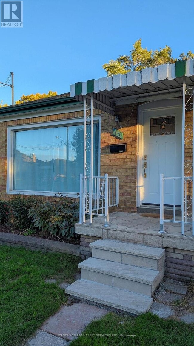 Building Photo - 43 Tansley Ave