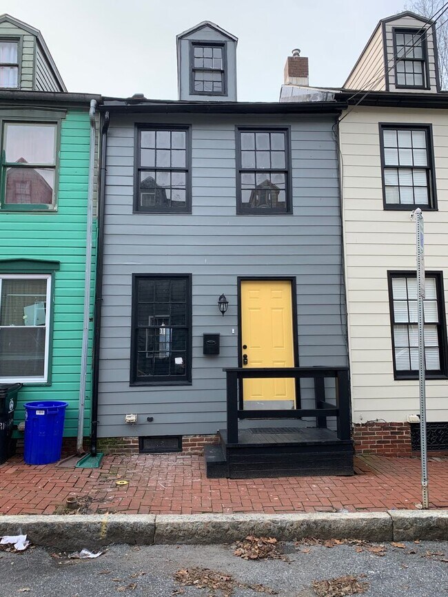 Foto del edificio - Adorable Single Family Home on Grand St