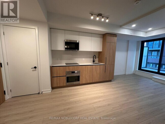 Photo du bâtiment - 35 Parliament St