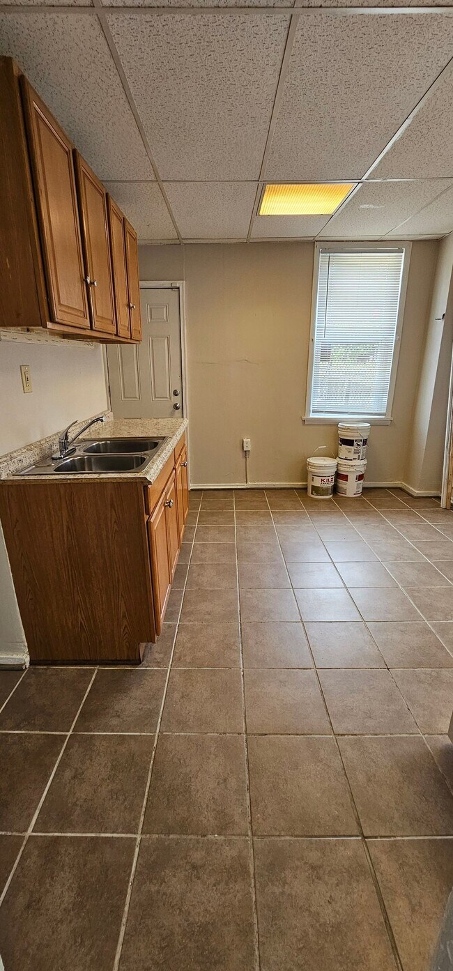 Foto del edificio - 1301 N Milton Ave