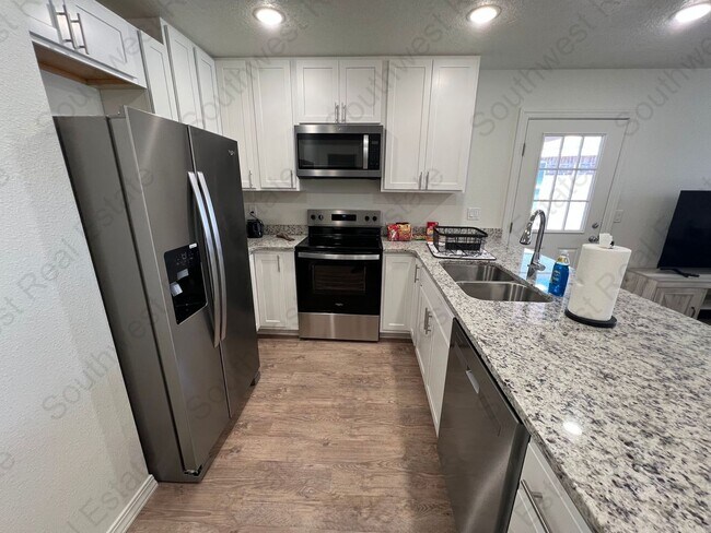 Foto del edificio - 2131 Bobwhite Ct
