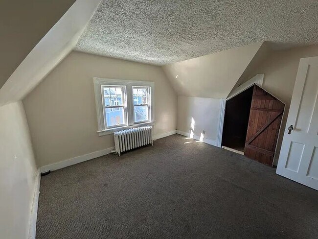 Foto del edificio - 236 Hillside Ave